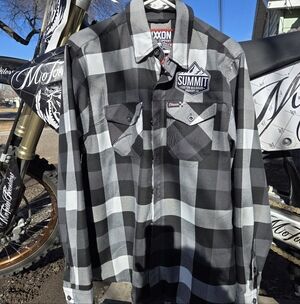 RARE DIXXON CUSTOM EMBROIDERED MEN'S MEDIUM FLANNEL